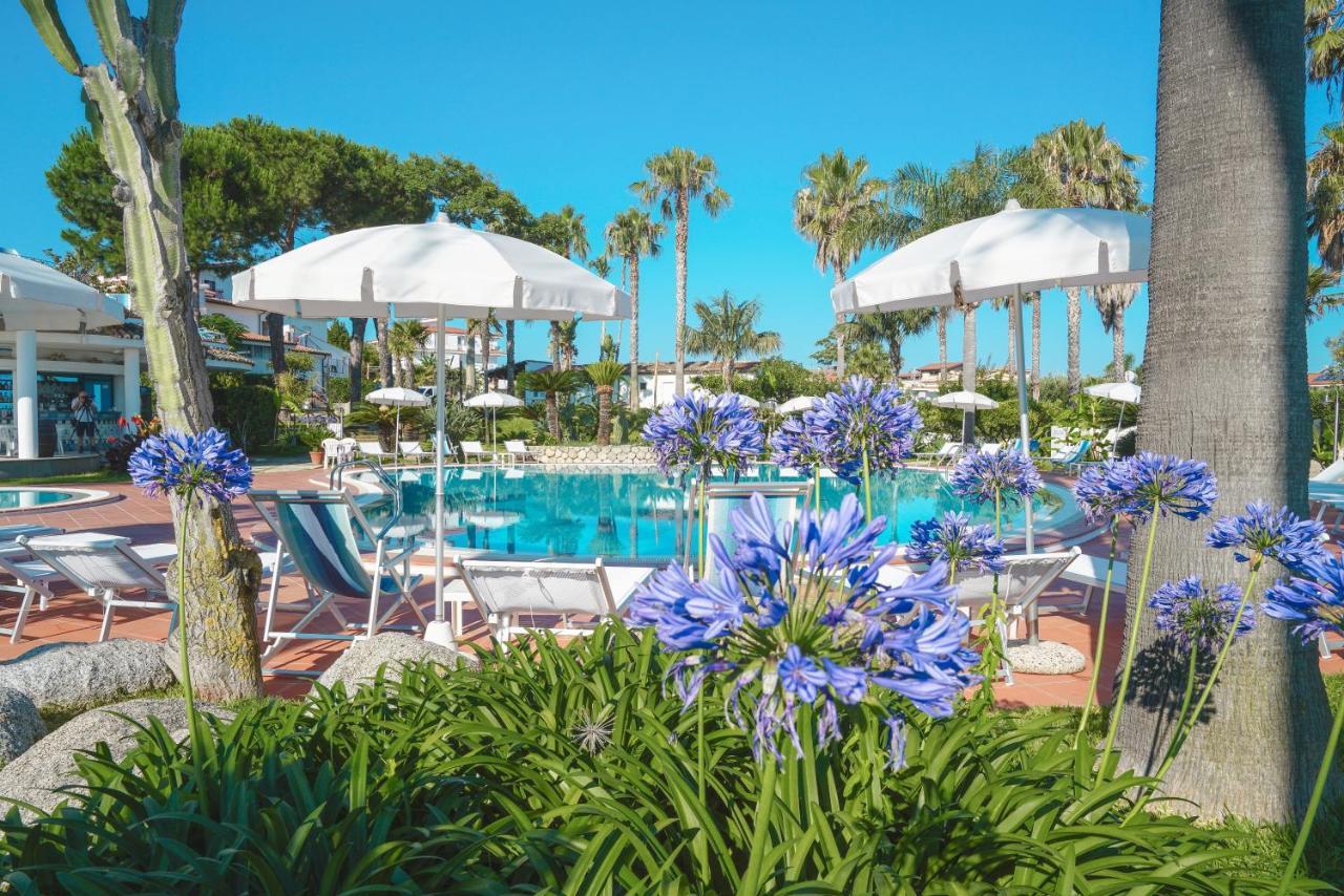 Hotel Residence Costa Azzurra Capo Vaticano Exterior foto