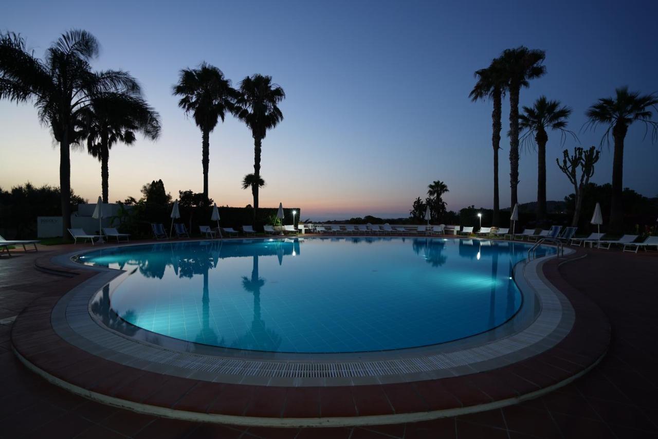 Hotel Residence Costa Azzurra Capo Vaticano Exterior foto